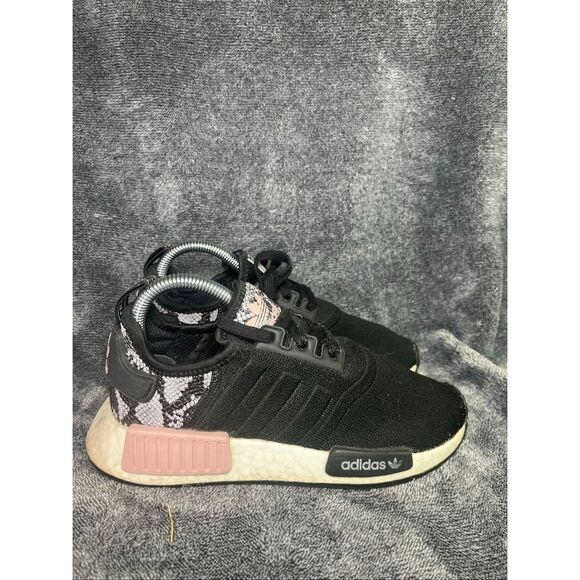 Adidas NMD_R1 Reptile Pack - Pink Spirit Women size 6 - Picture 3 of 8